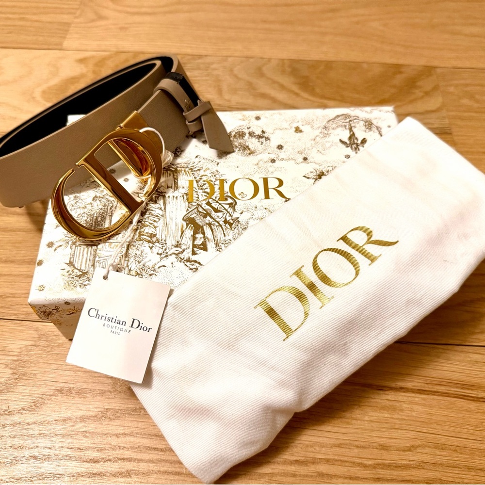 NWT!  Christian Dior Reversible Leather Belt - Picture 2 of 11